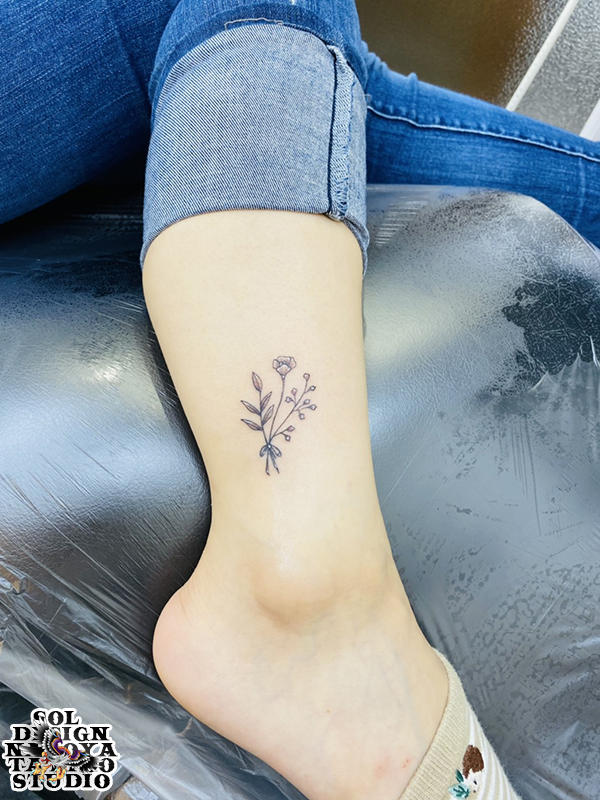 名古屋　タトゥー　女性